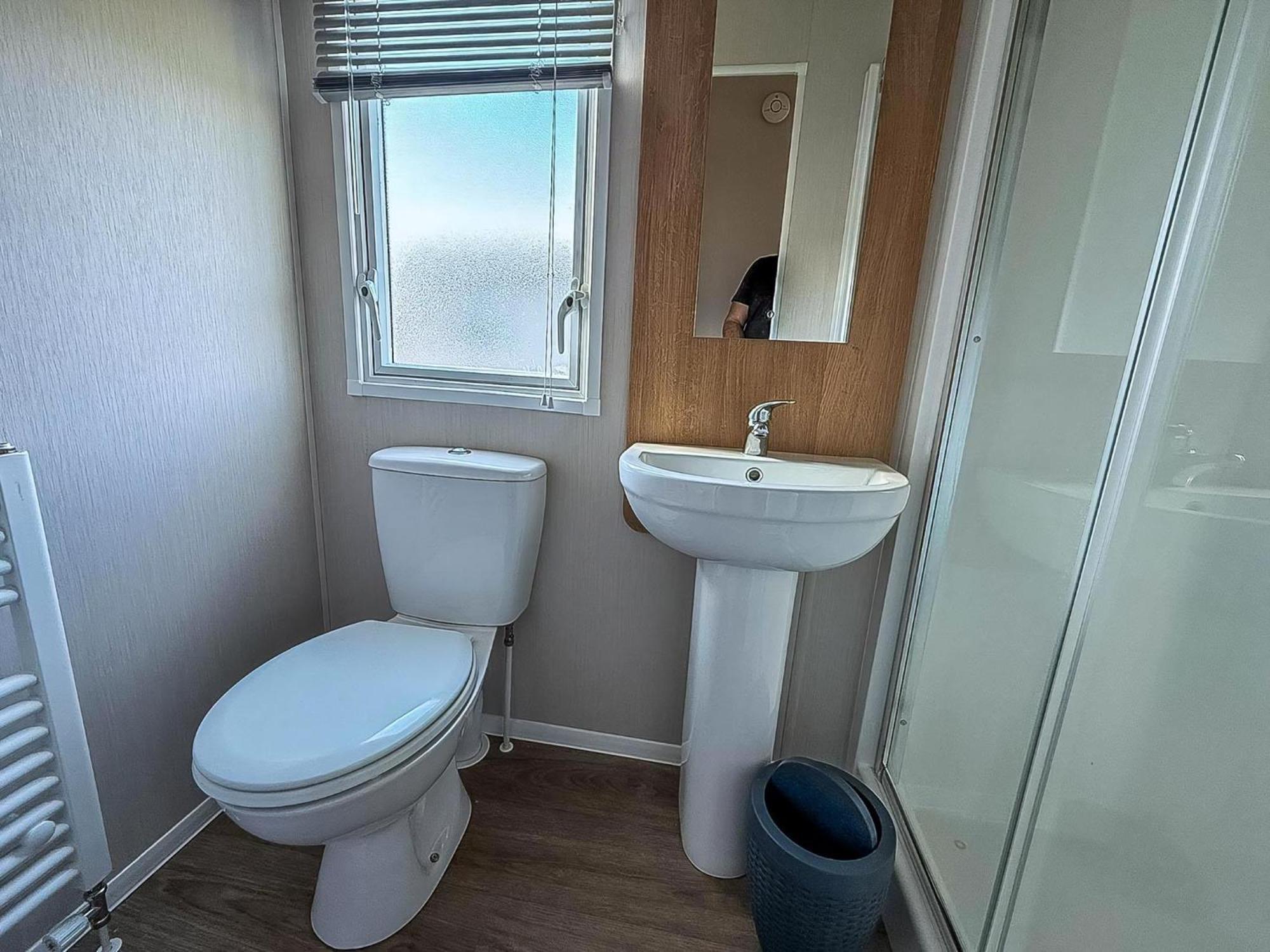 Lovely 8 Berth Caravan In Southview Holiday Park, Ref 33042Tc Скегнес Екстериор снимка
